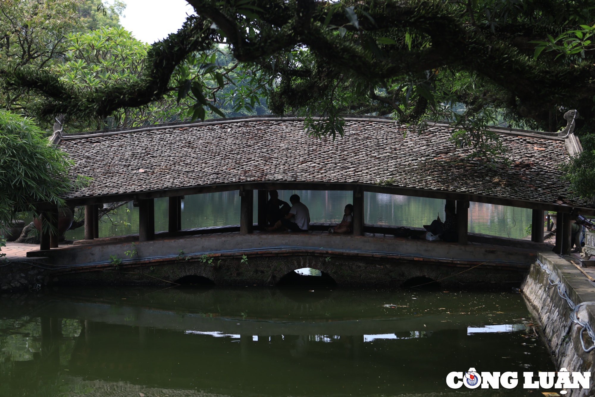 khong gian ngoi chua gan 1000 nam tuoi co kinh nhat tai ha noi hinh 7