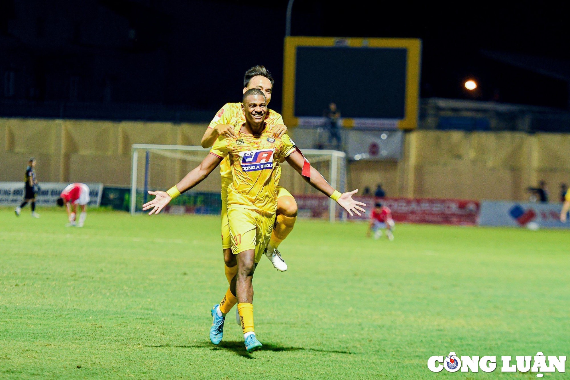 danh bai binh dinh clb dong a thanh hoa tam len dau bang vleague 2023 hinh 2