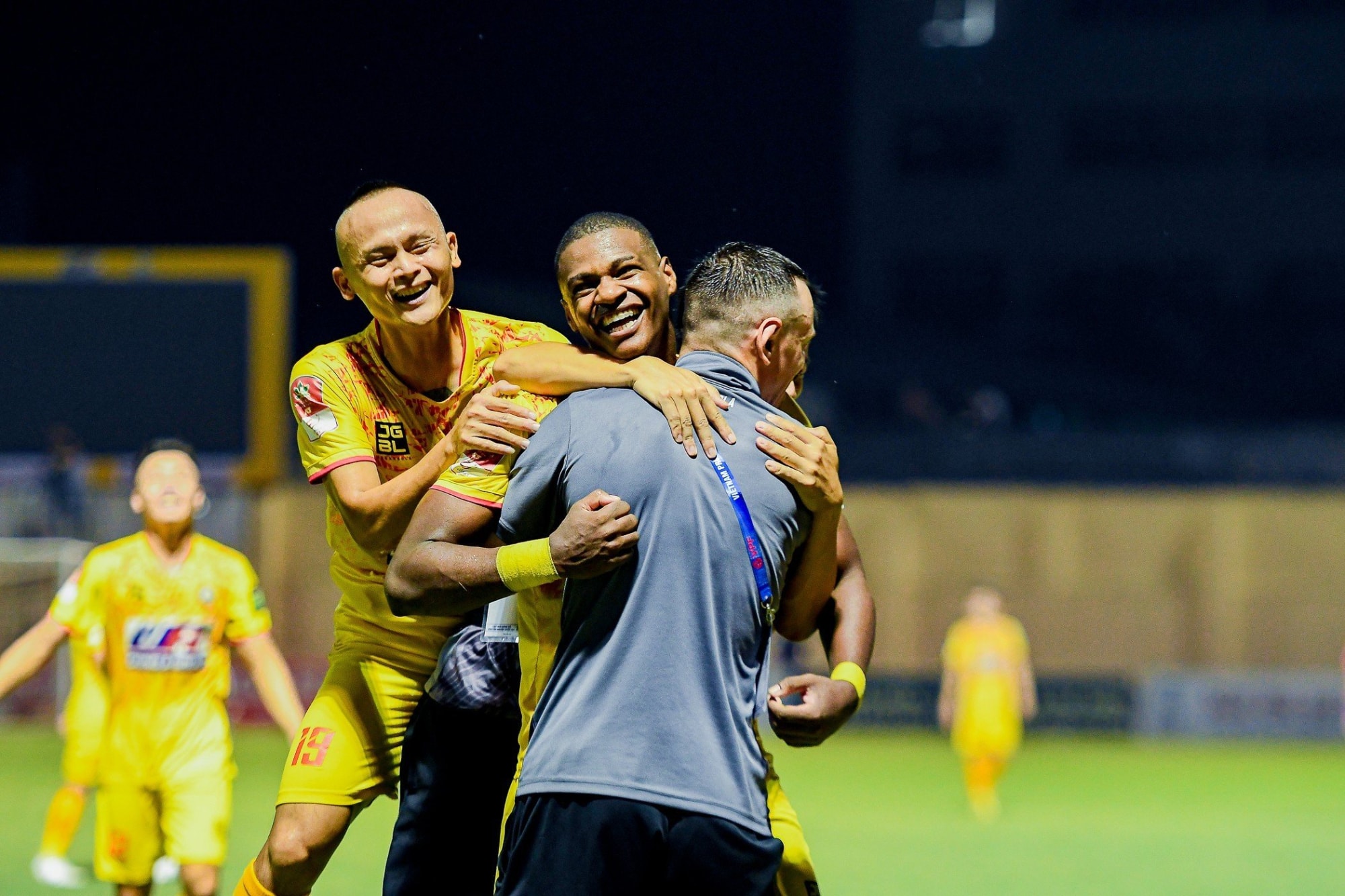 danh bai binh dinh clb dong a thanh hoa tam len dau bang vleague 2023 hinh 4