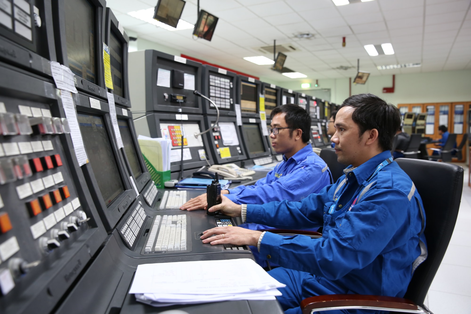 nua nam 2023 bsr dat doanh thu 67741 ty dong hinh 1