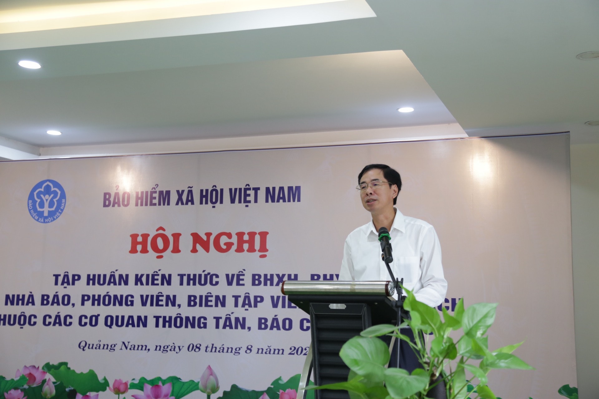 quang nam tap huan cho doi ngu nha bao phong vien ve bao hiem xa hoi bao hiem y te hinh 1
