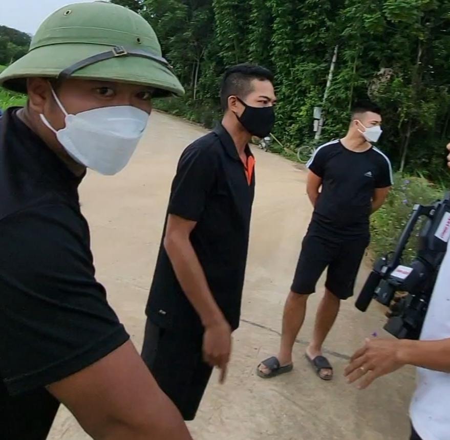 vu nhom doi tuong la can tro tac nghiep cua phong vien trieu tap nhieu doi tuong lien quan hinh 1