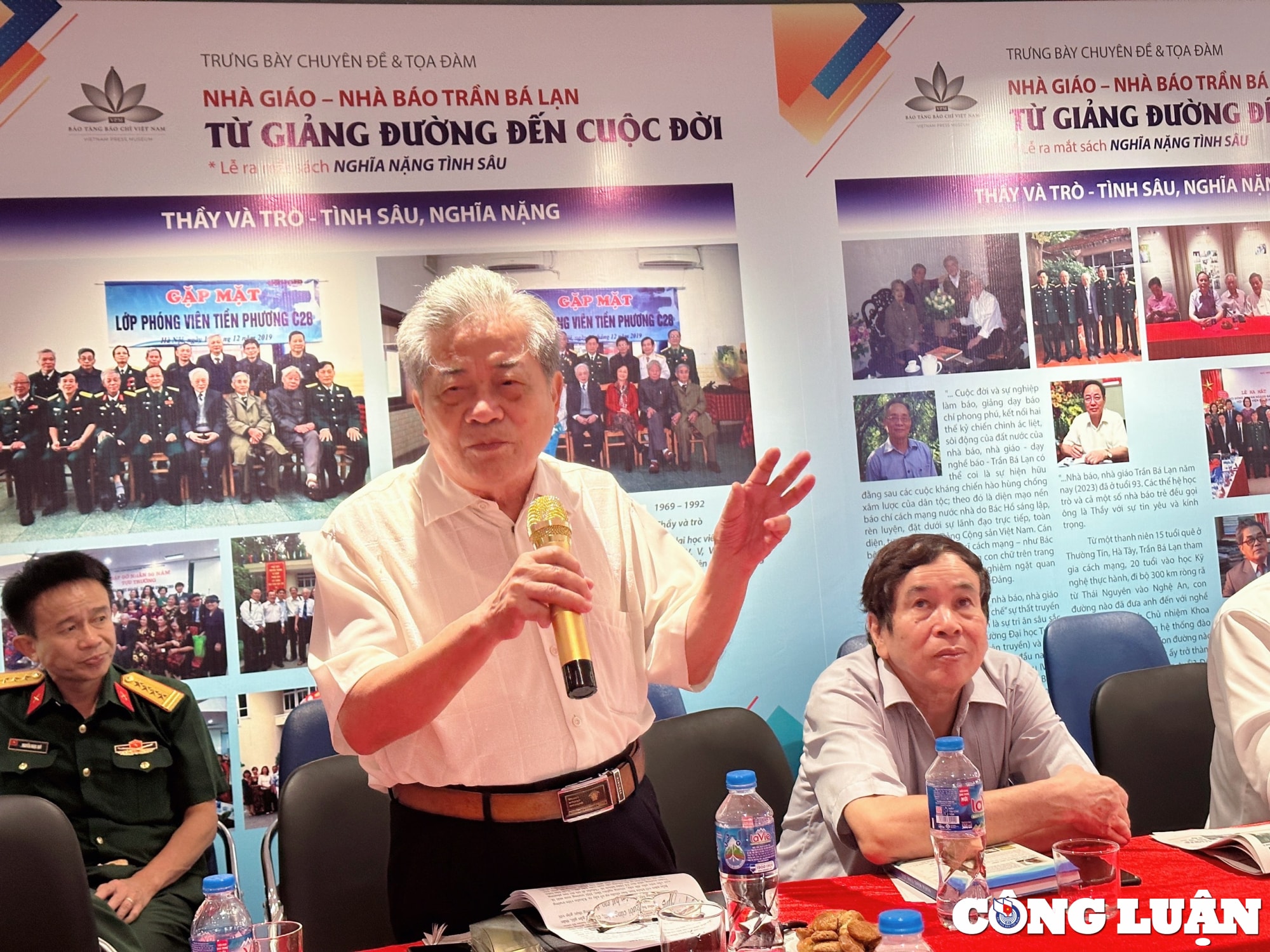 ra mat sach nghia nang tinh sau ve cuoc doi va su nghiep cua nha bao tran ba lan hinh 4
