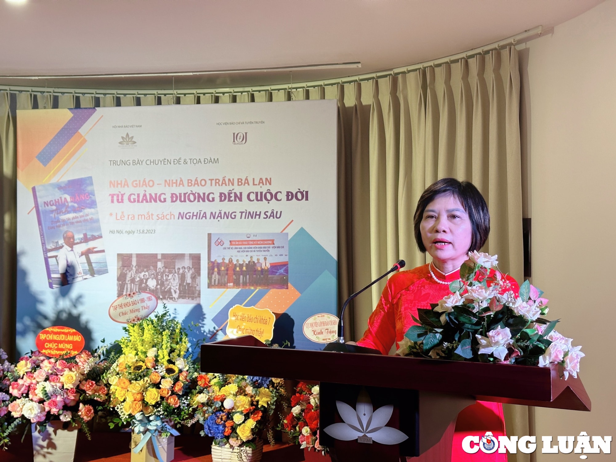 ra mat sach nghia nang tinh sau ve cuoc doi va su nghiep cua nha bao tran ba lan hinh 1