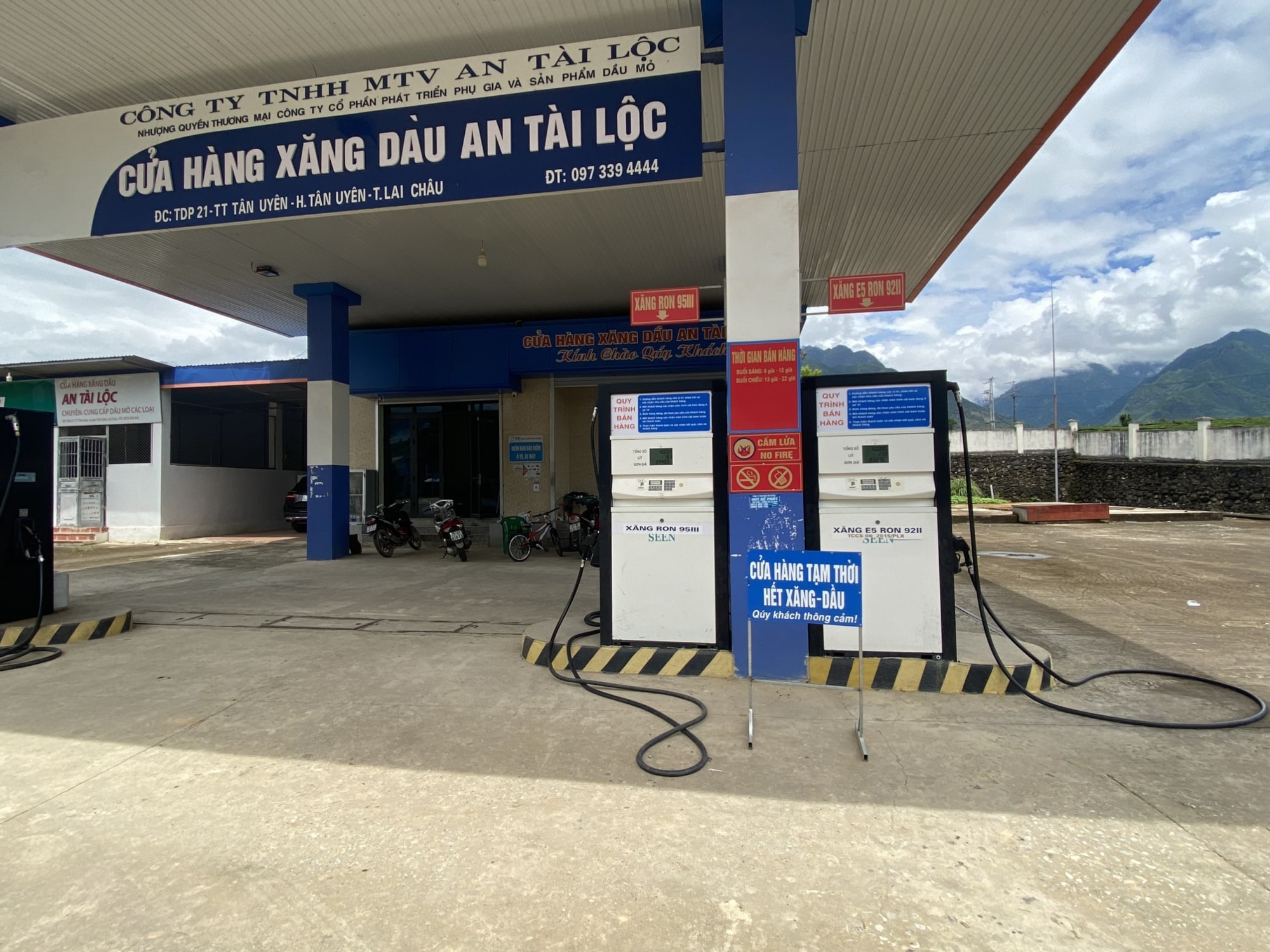 tu y ngung ban hang mot cay xang tai lai chau bi phat 15 trieu dong hinh 1