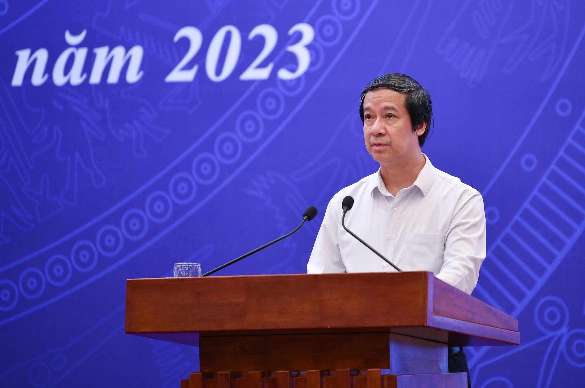 thu tuong pham minh chinh du hoi nghi truc tuyen trien khai nam hoc moi 2023 2024 hinh 2