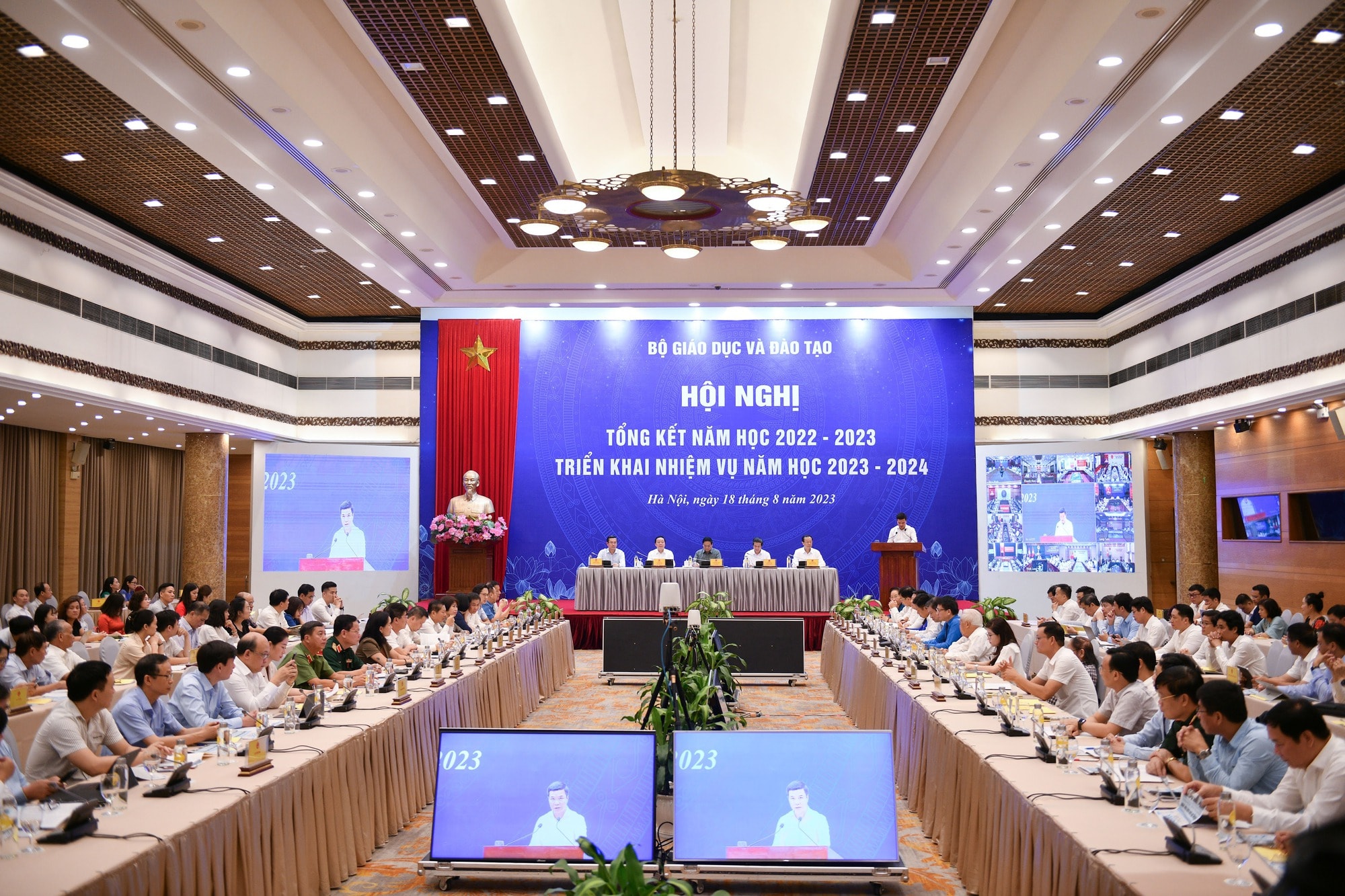 tap trung thao go giai quyet kip thoi hieu qua 6 van de noi len doi voi nganh giao duc hinh 4