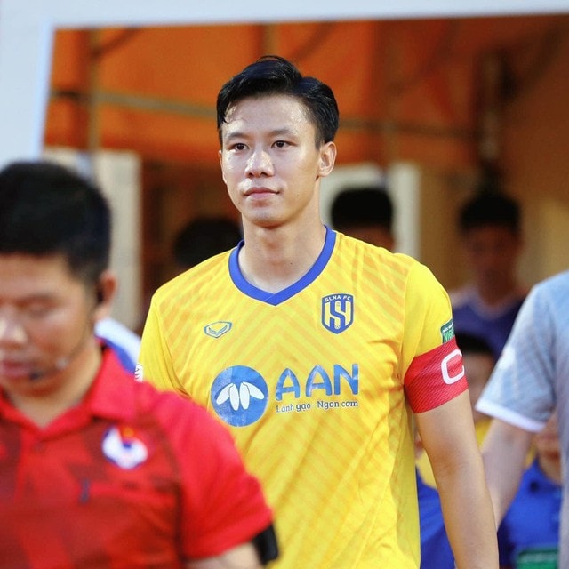 que ngoc hai chia tay song lam nghe an co the den 1 doi bong giau co o vleague hinh 1