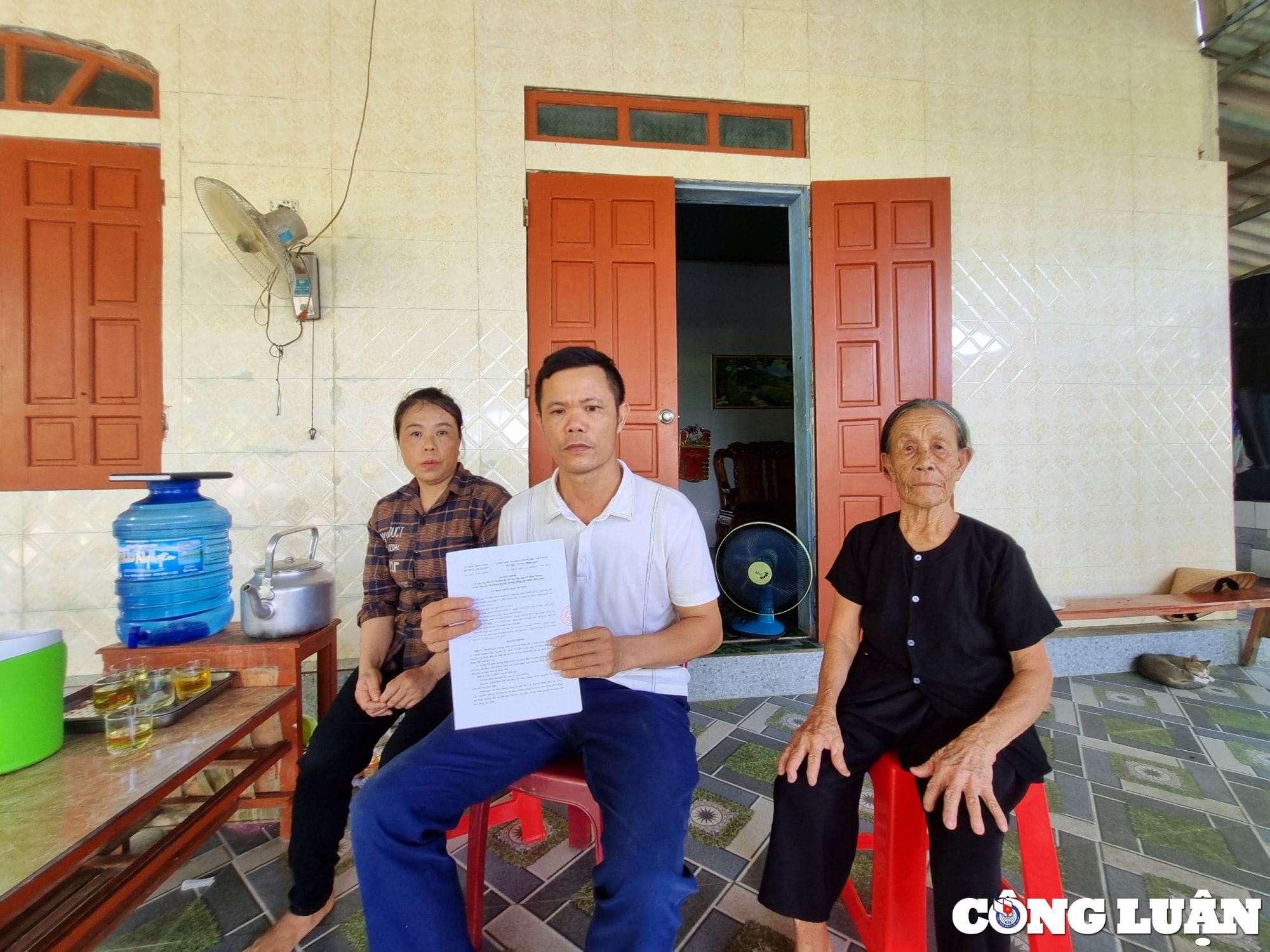 ha tinh chinh quyen lam sai dan tram be chiu thiet hinh 1