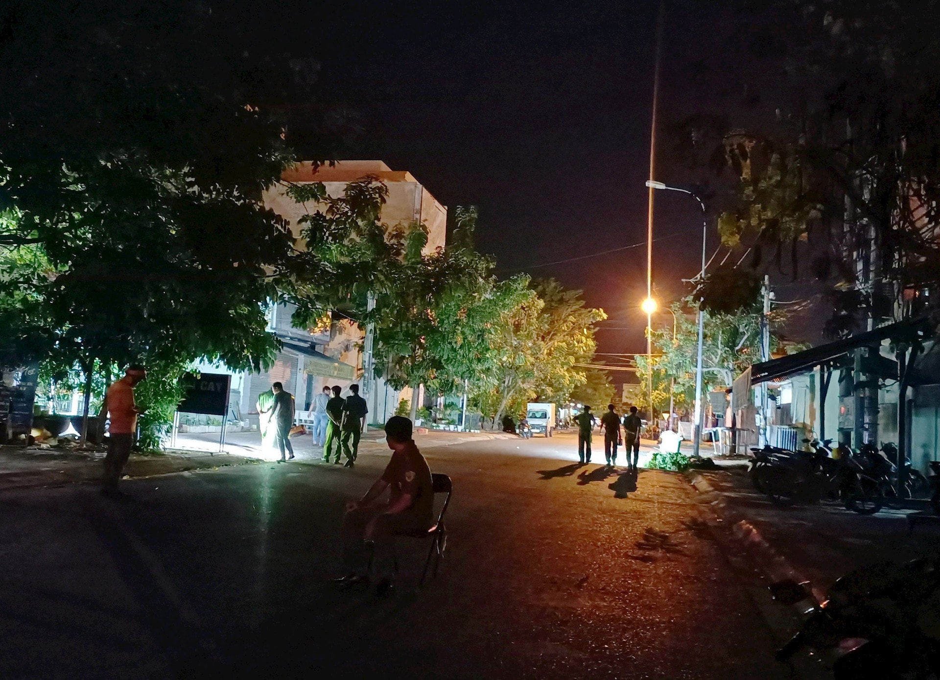 hon chien tai quan ca phe o phan thiet mot nam thanh nien bi dam tu vong hinh 1