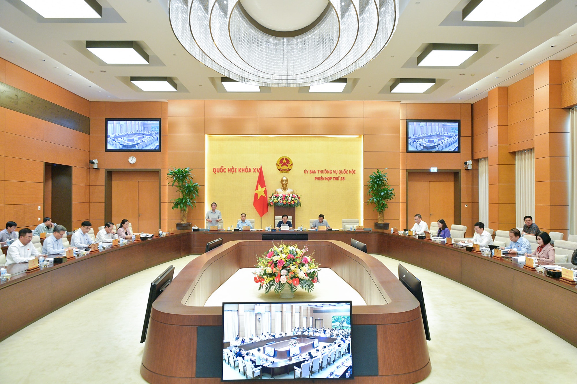 san sang chuan bi cho hoi nghi dai bieu quoc hoi chuyen trach hinh 1
