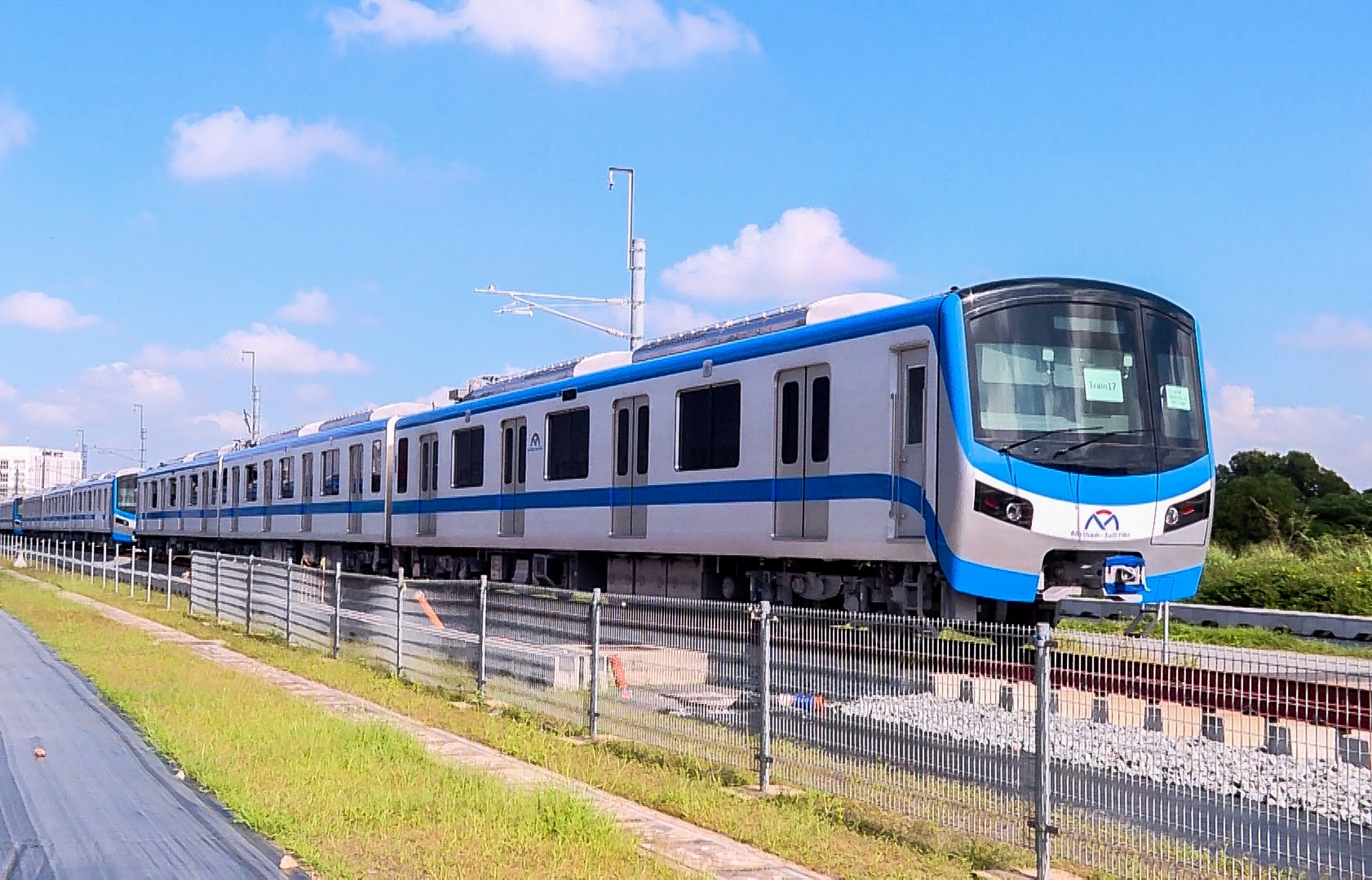 tp hcm bo sung 18 tuyen xe buyt ket noi voi metro so 1 hinh 1