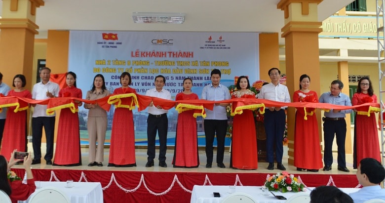 khanh thanh truong thcs tan phong thai binh do bsr tai tro hinh 1