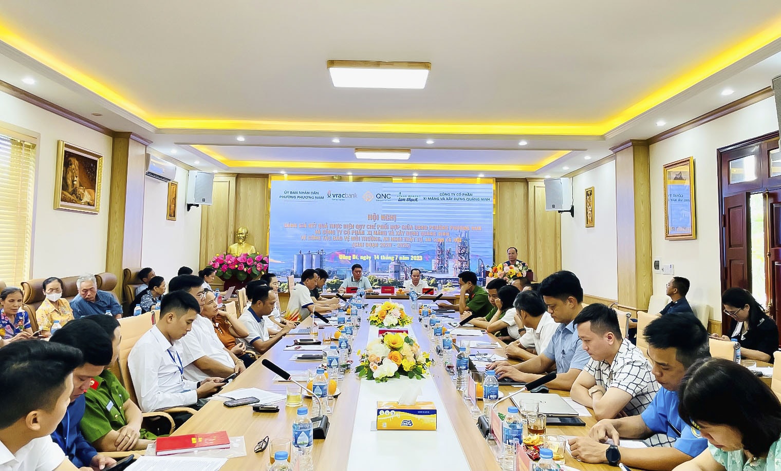 cong ty co phan xi mang va xay dung quang ninh san xuat gan voi bao ve moi truong hinh 2