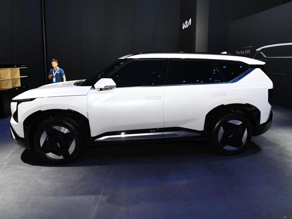 kia ev5 2024 trinh lang gia ban tu 526 trieu vnd hinh 3