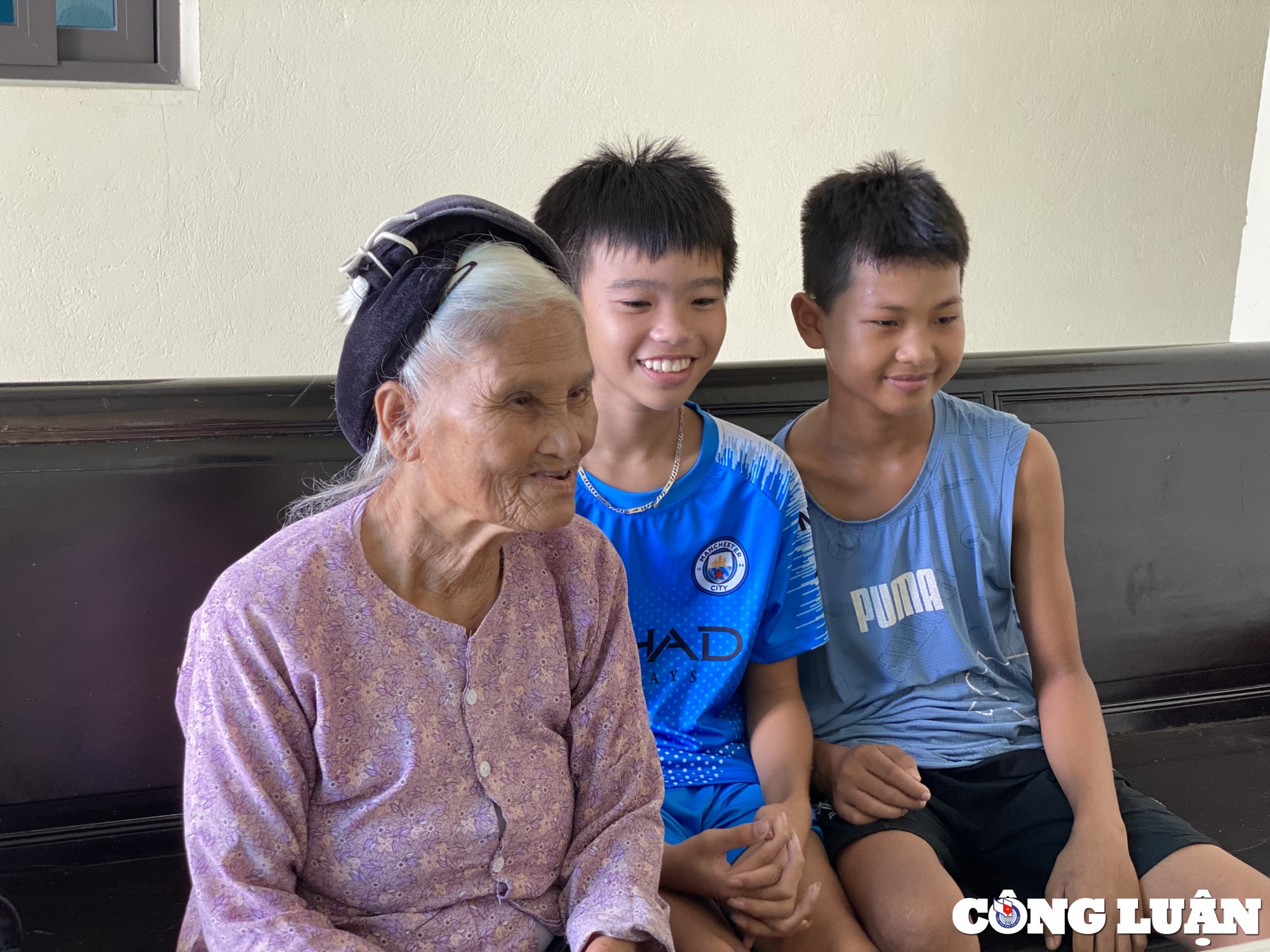 tet doc lap dau tien tren bo hinh 3