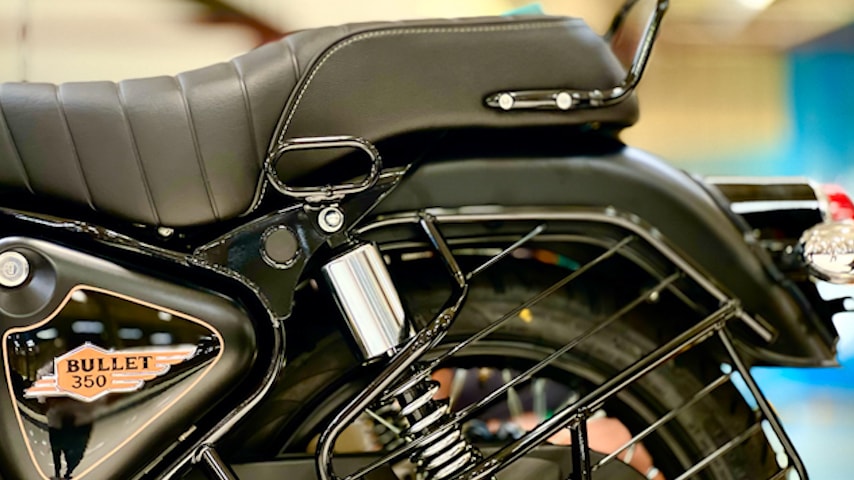 2023 royal enfield bullet 350 trinh lang tai nam a hinh 3