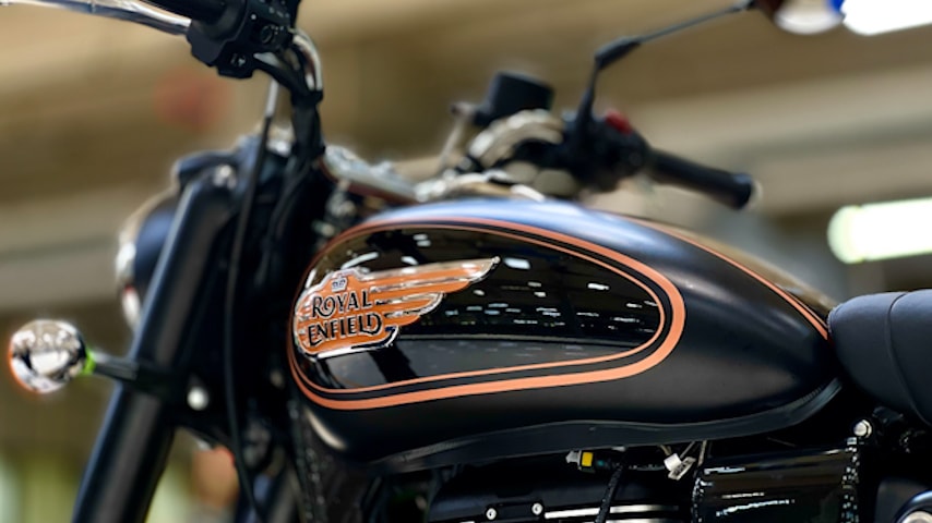 2023 royal enfield bullet 350 trinh lang tai nam a hinh 4