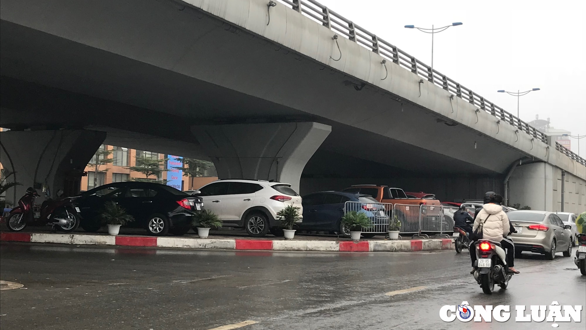 bo gt vt phan hoi nhu the nao ve de xuat trong giu xe o gam cau cua ha noi hinh 1