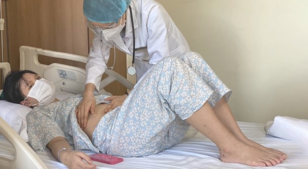 nu benh nhan 17 tuoi suyt tu vong vi soc sot xuat huyet hinh 2