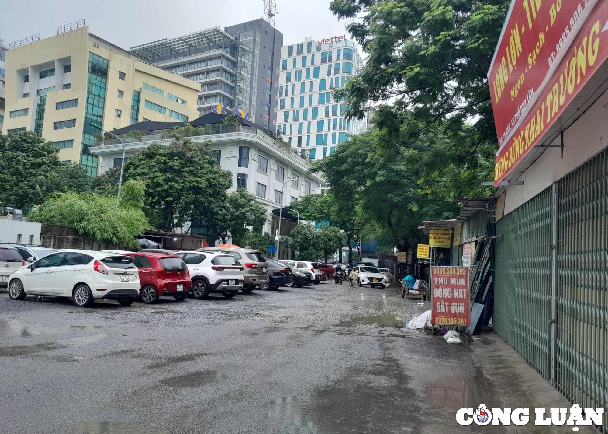 quan cau giay ha noi nguoi dan vat va di chuyen qua doan duong dau kho hinh 4