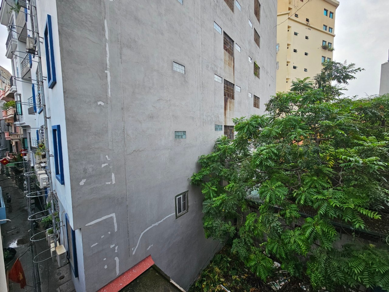 xuat hien mot loat chung cu mini cat lo tram nguoi ban mot nguoi mua hinh 2