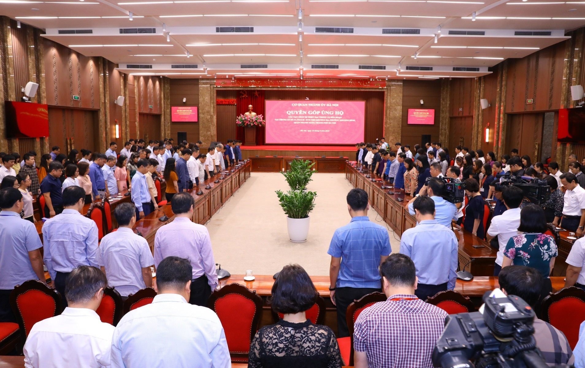 ha noi tuong niem nan nhan vu chay chung cu mini o khuong dinh hinh 1