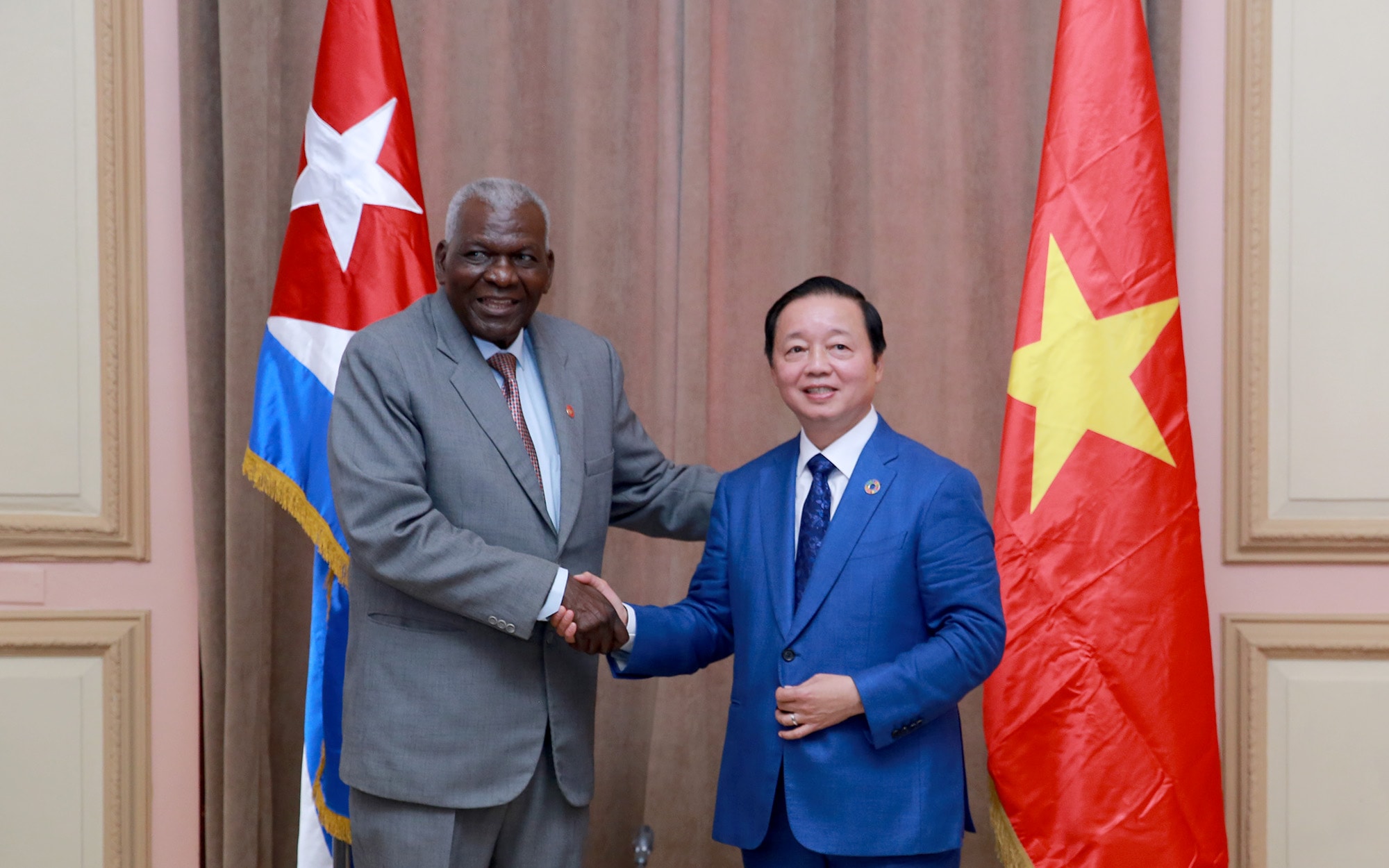 quyet tam lam sau sac moi quan he truyen thong doan ket va hop tac toan dien viet nam cuba hinh 1