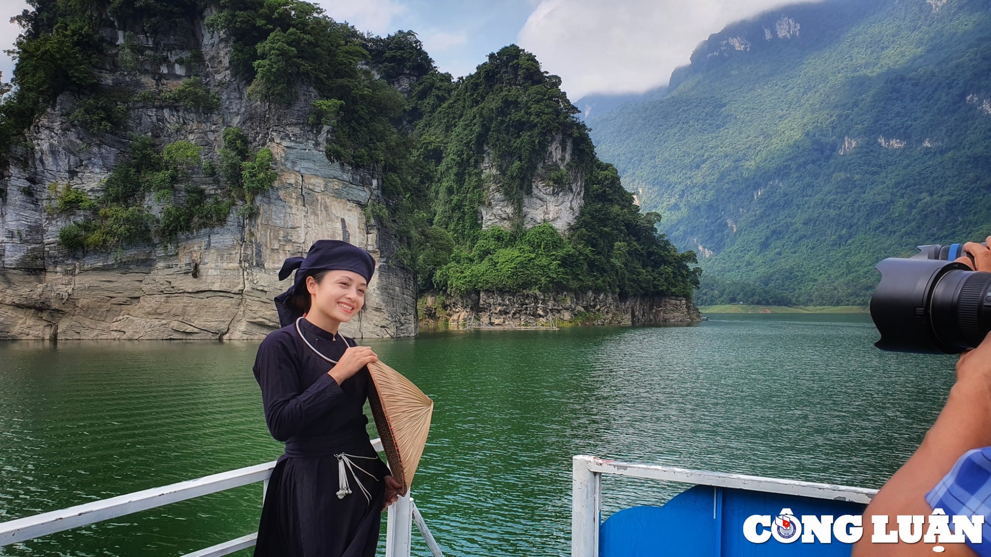 ve mien ha long tren can o tuyen quang hinh 3