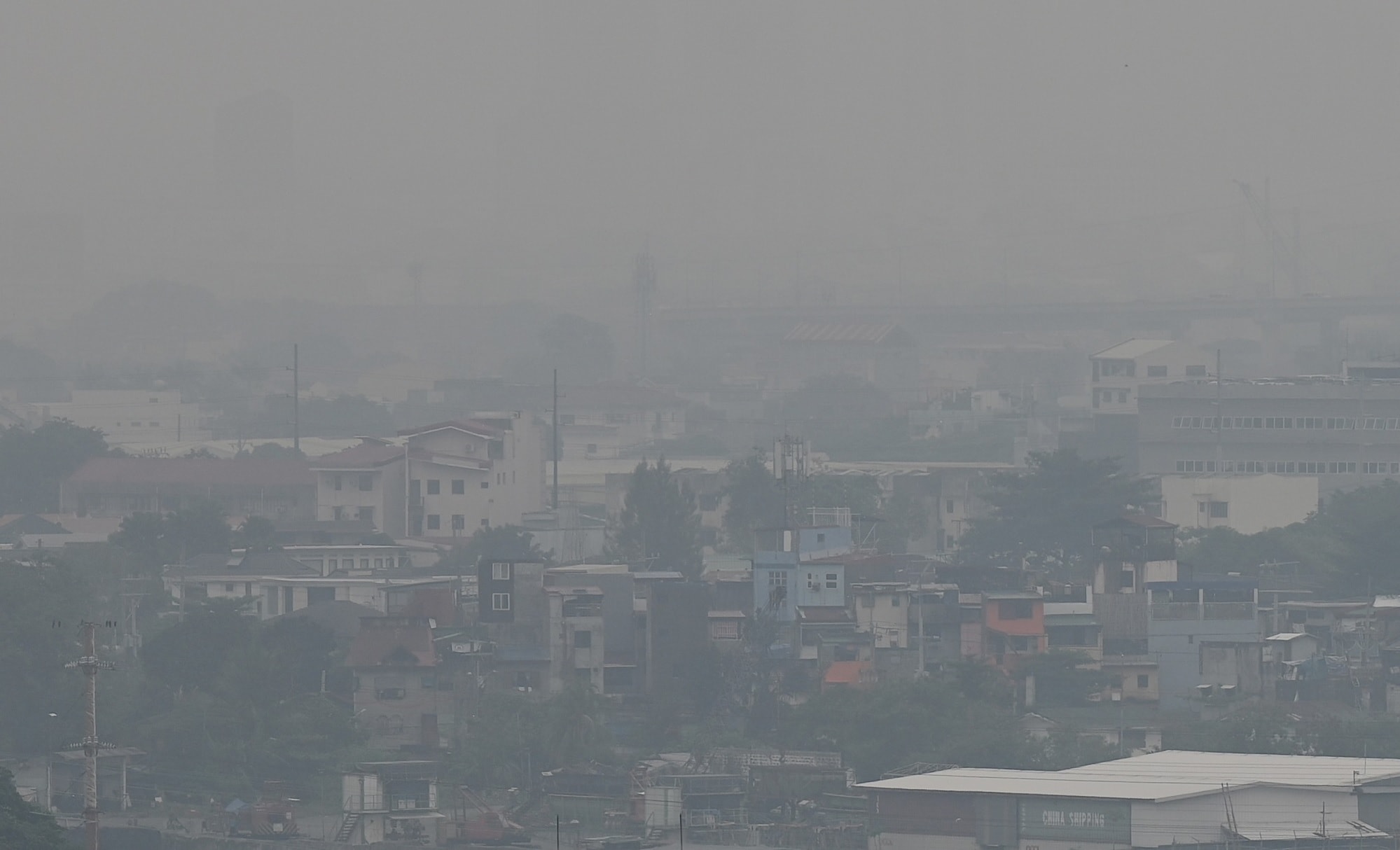nui lua mang tro bui den thu do manila nguoi dan duoc canh bao khong nen ra ngoai hinh 1