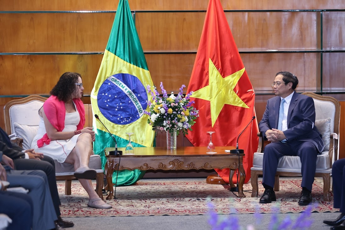 viet nam chu truong day manh hop tac voi dang cong san brazil hinh 2