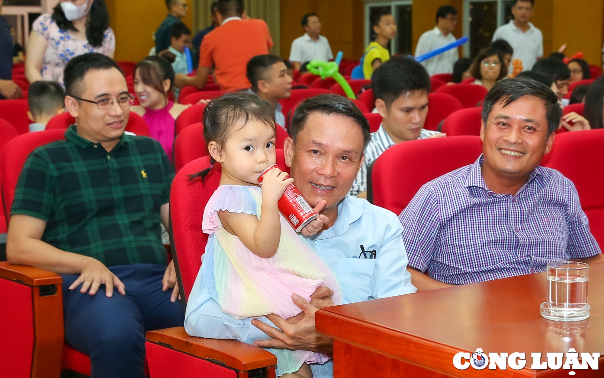 hoi nha bao viet nam to chuc chuong trinh vui trung thu dem hoi trang ram hinh 1
