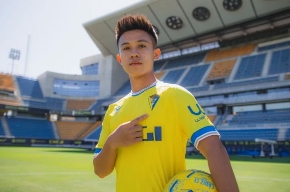 hoang vinh nguyen ghi 4 ban trong tran da tap o doi bong la liga hinh 1