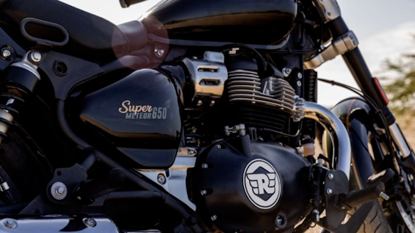 can canh 2023 royal enfield super meteor 650 co gia ban hon 196 trieu dong hinh 6