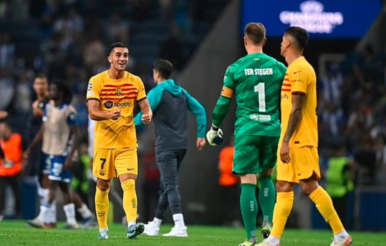barca thang porto nho pha lam ban duy nhat cua ferran torres hinh 1