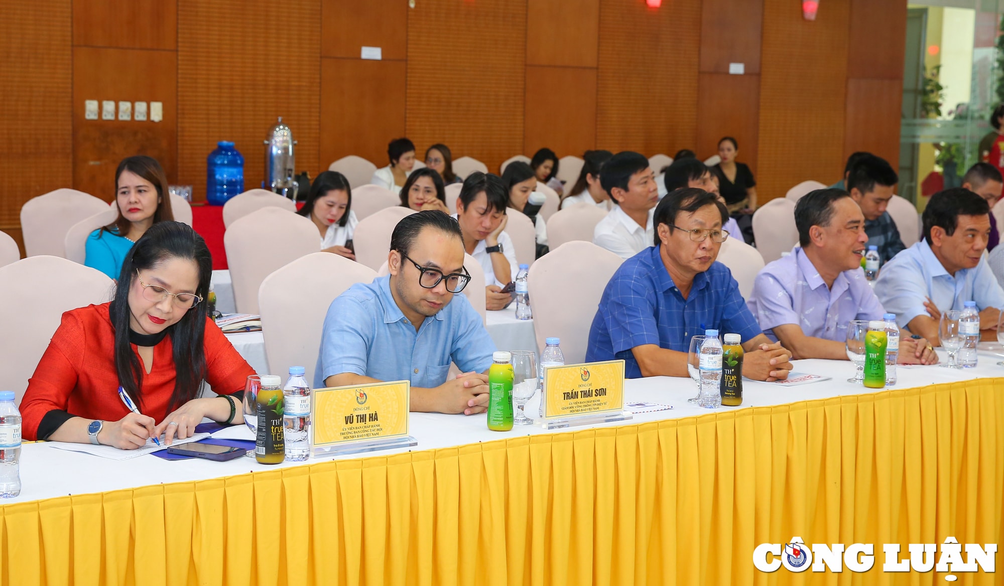doi moi hoat dong giai bao chi quoc gia nang cao chuong trinh ho tro bao chi chat luong cao hinh 9