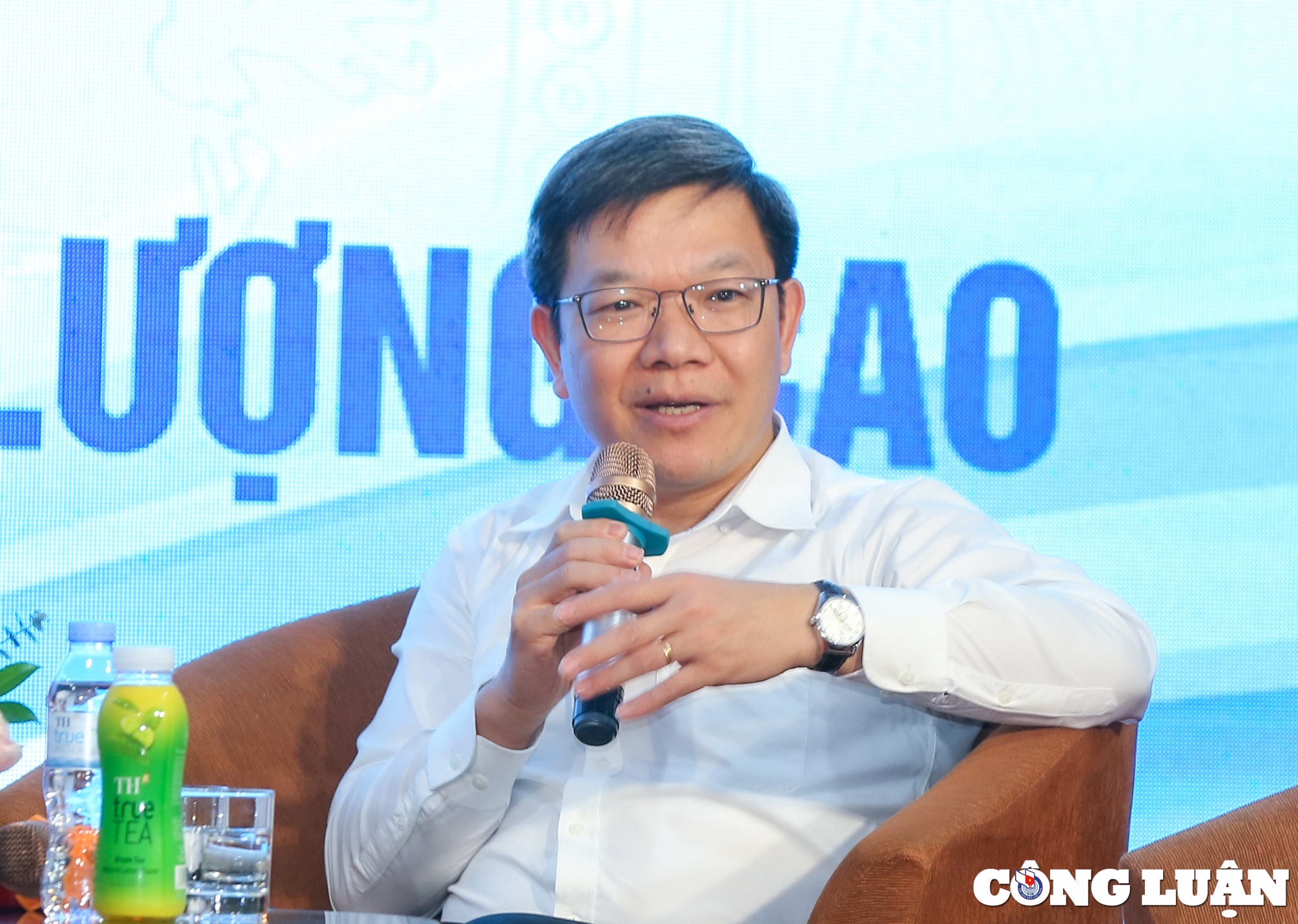 doi moi hoat dong giai bao chi quoc gia nang cao chuong trinh ho tro bao chi chat luong cao hinh 11