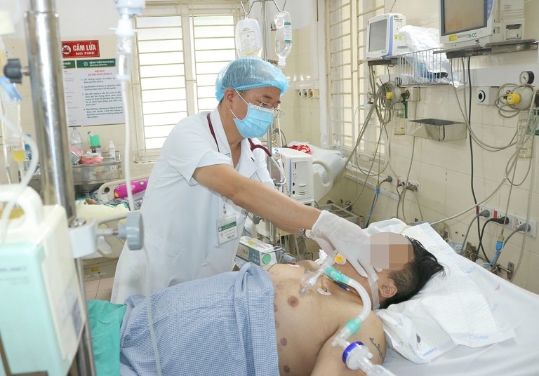 benh nhan sot xuat huyet nhap vien ngay mot nhieu hinh 1