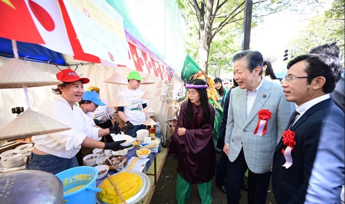 bao tuoi tre to chuc le hoi pho viet nam 2023 tai tokyo nhat ban hinh 1