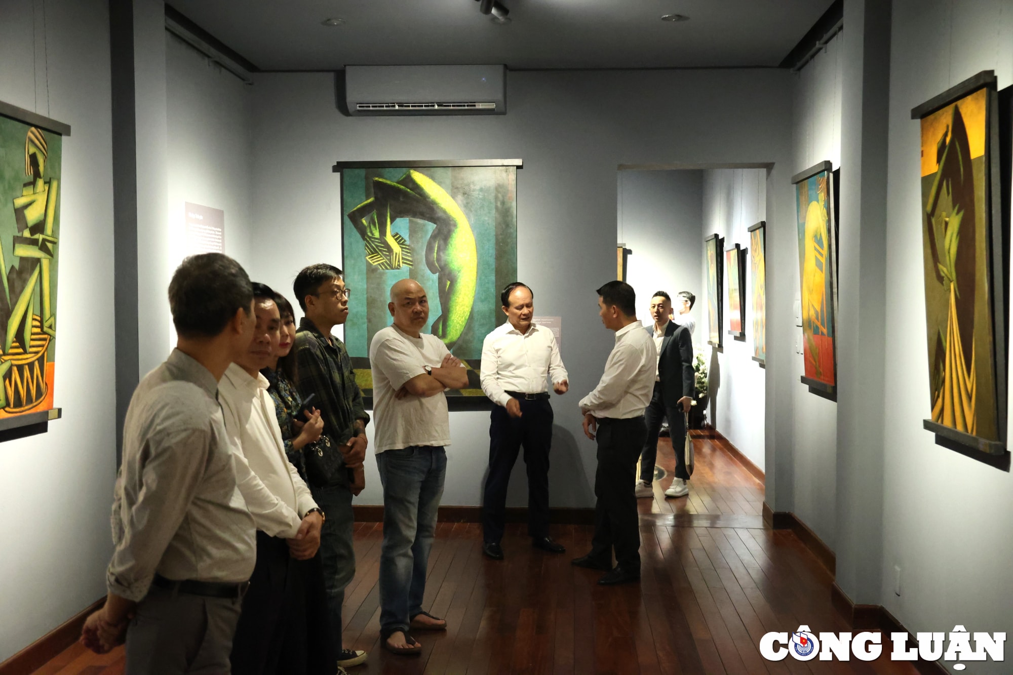 thuong lam cac tac pham tranh son mai cua hoa si phung pham hinh 8