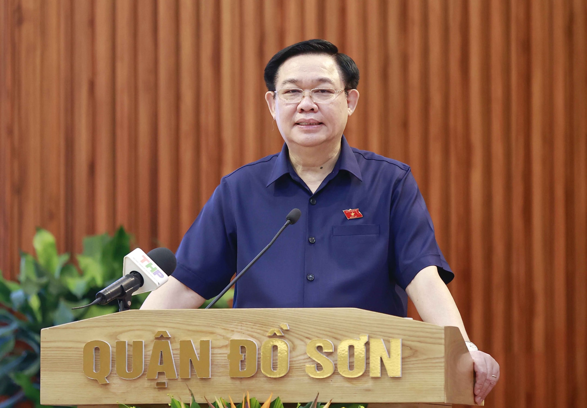 tien toi muc luong khu vuc cong ngang bang voi khu vuc san xuat hinh 2