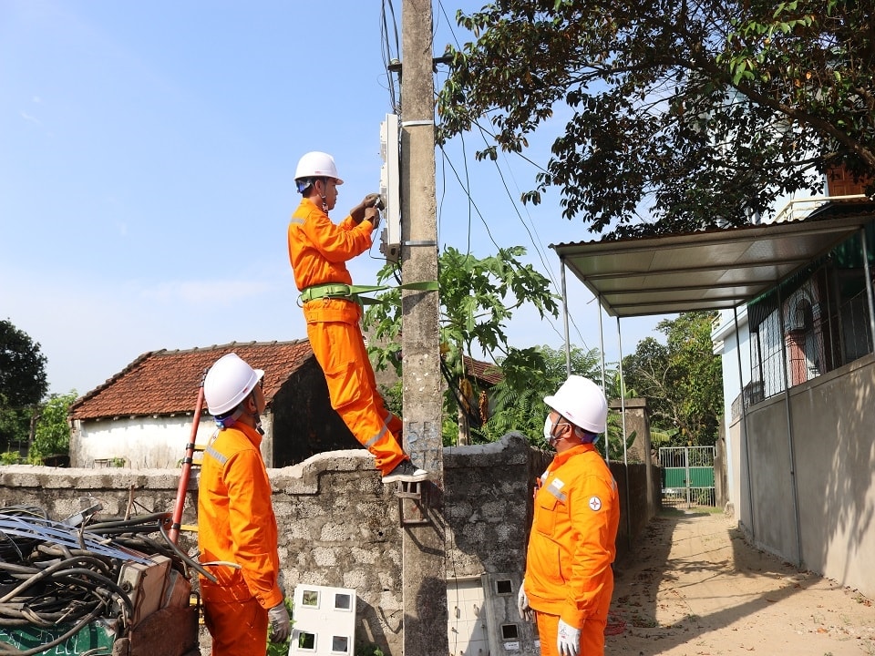 evnnpc thuc hien thay doi lich ghi chi so cong to tai cac don vi thuoc dia ban 27 tinh mien bac hinh 5