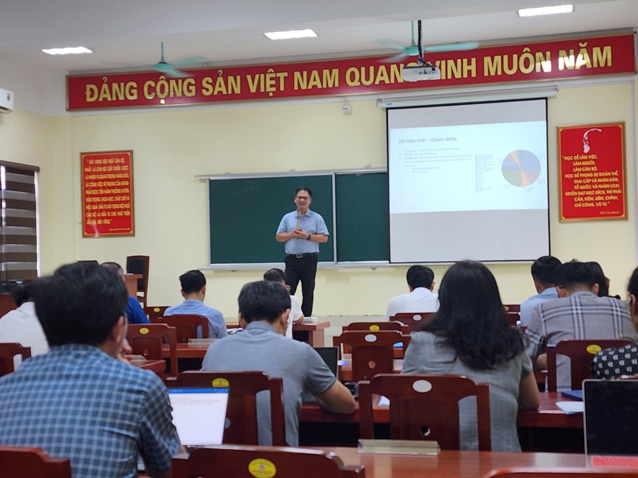 bai 4 quang ninh khang dinh mot nen hanh chinh minh bach hinh 2