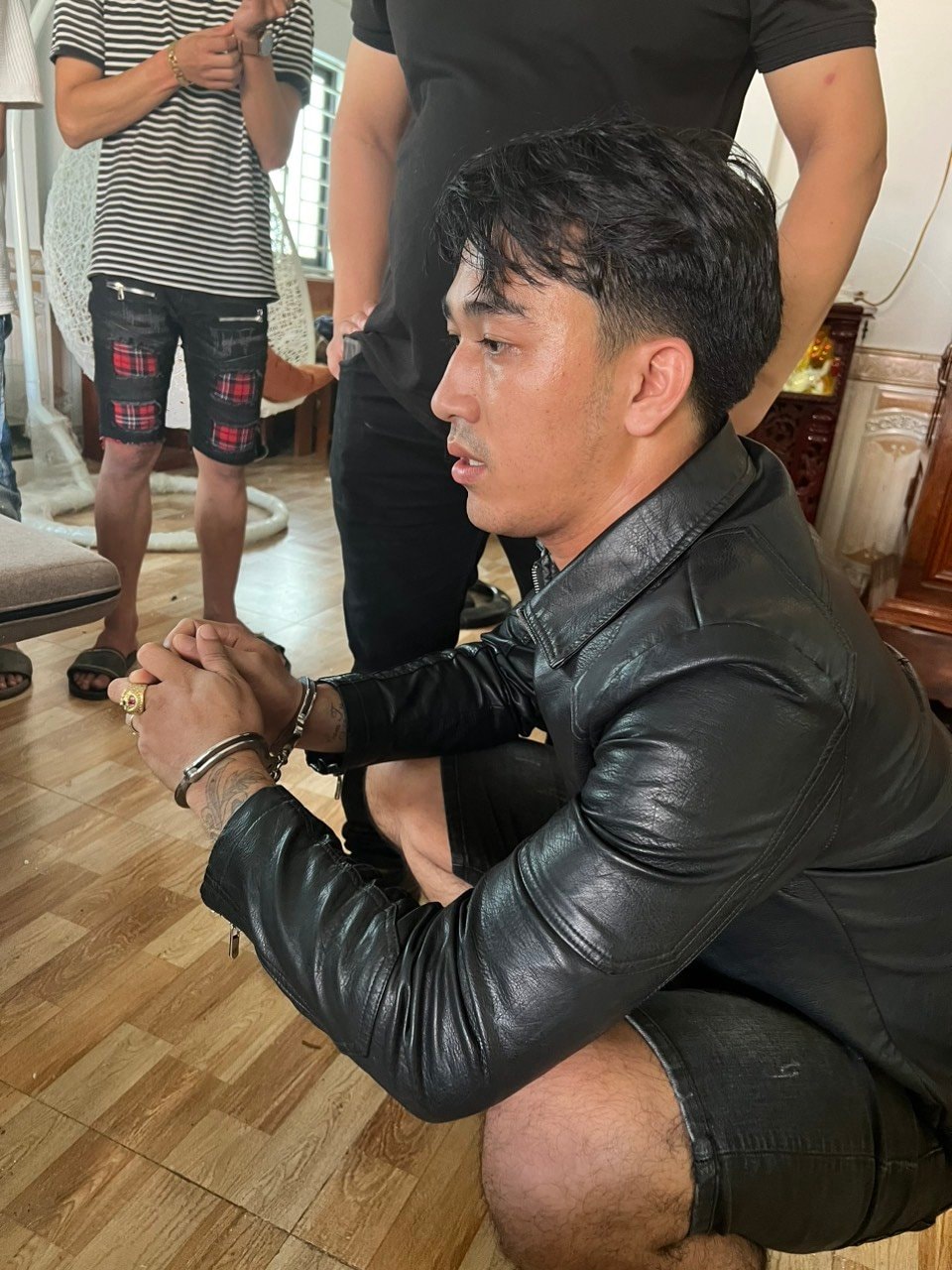 quang tri bat giu 2 doi tuong van chuyen gan 30000 vien ma tuy tong hop hinh 2
