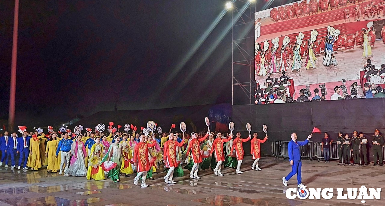 quang ninh long trong to chuc le ky niem 60 nam ngay thanh lap tinh hinh 11