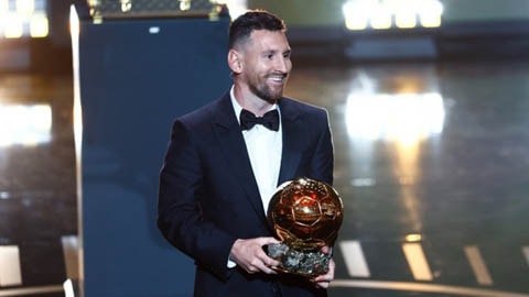 lothar matthaus trao qua bong vang cho messi la tro he hinh 1