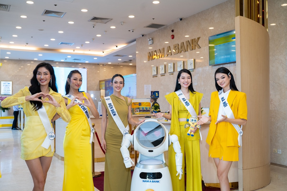 thi sinh hoa hau hoan vu viet nam 2023 trai nghiem tien ich vuot troi tai mot ngan hang hinh 1