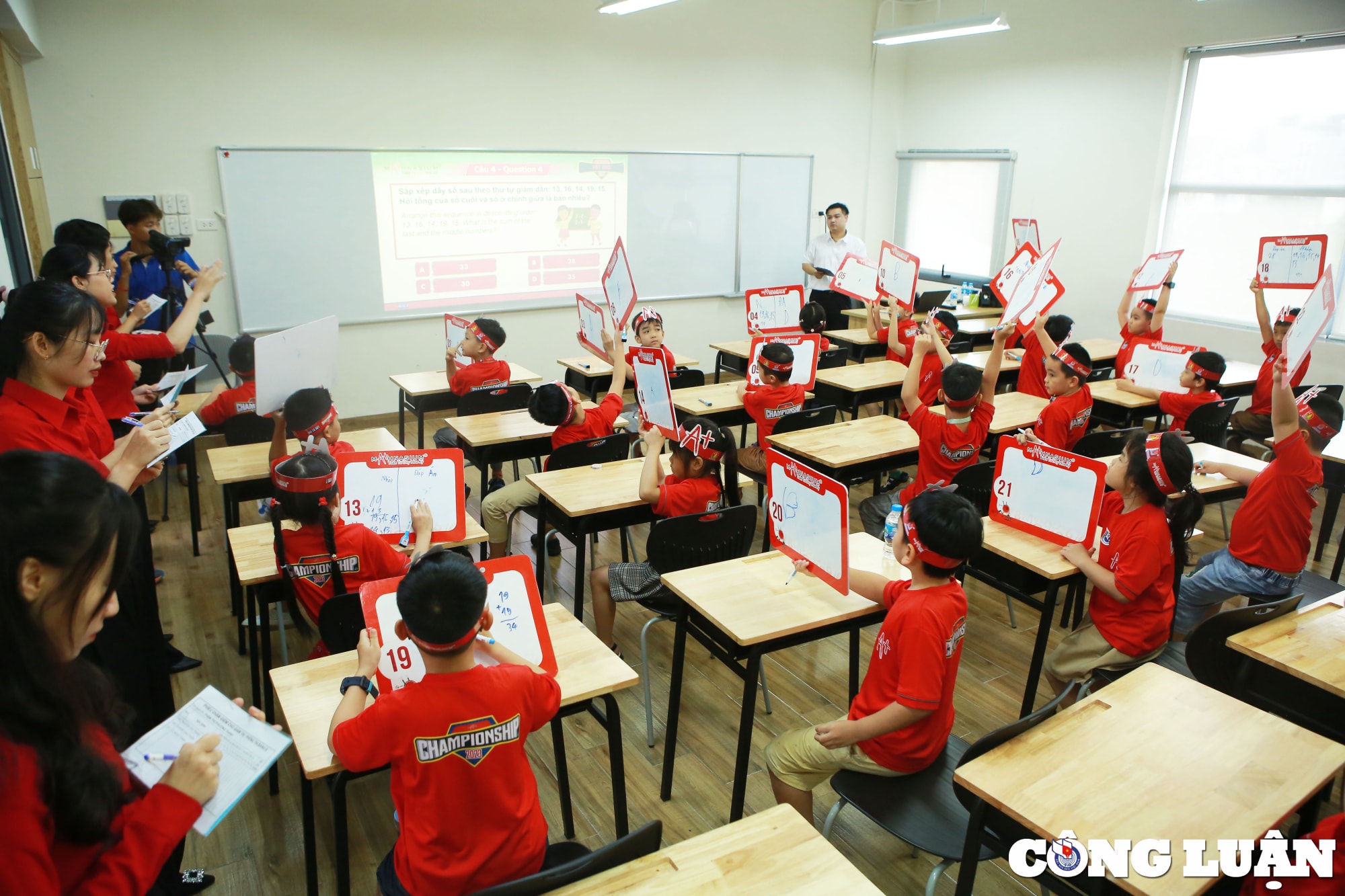 174 thi sinh tham du chung ket phia bac cuoc thi tai nang toan tu duy math championship 2023 mua thu 8 hinh 4