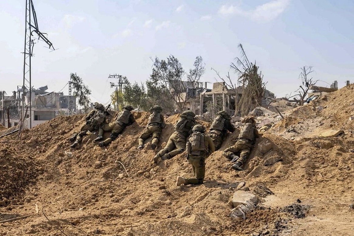 quan doi israel tuyen bo da chia cat gaza bao vay thanh pho gaza hinh 1