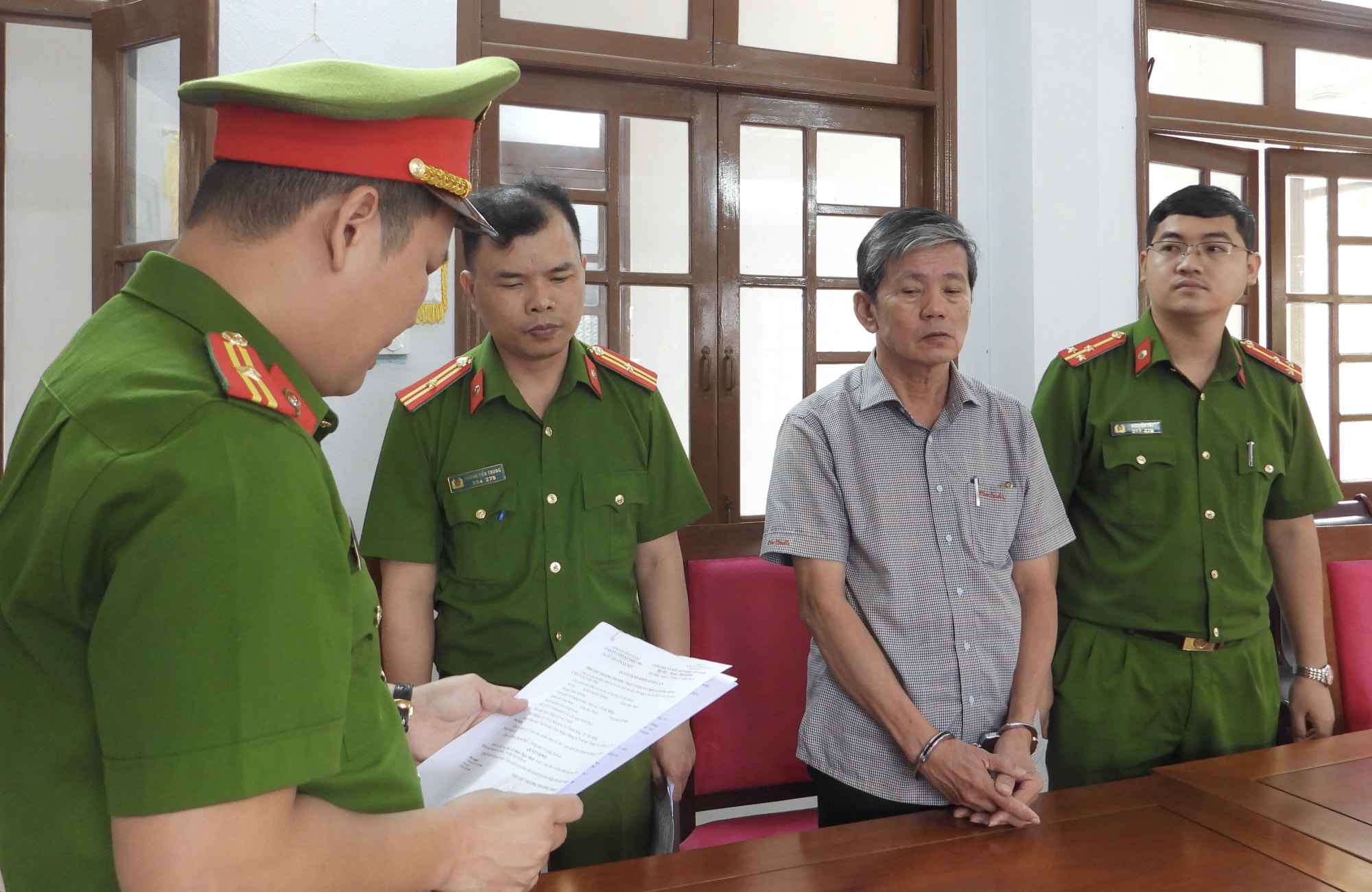 chiem doat 20 ty dong tien dat coc mua dat bang chieu duoc uy quyen sang ten va rao ban hinh 1